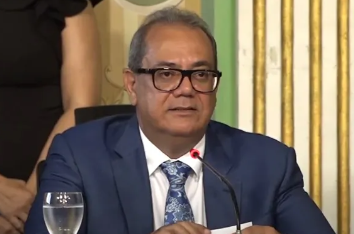 Muniz afirma que seguirá PSDB sobre apoio a Jerônimo