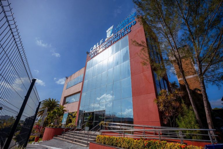 Lauro de Freitas decreta situação de emergência após fortes chuvas