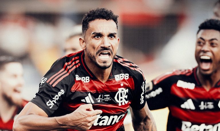 Flamengo é tetra da Libertadores após vitória sobre o Palmeiras por 1 a 0