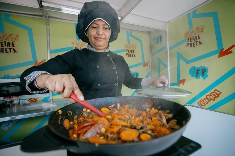 Festival Feira Preta movimenta Salvador neste fim de semana com shows, moda e afroempreendedorismo