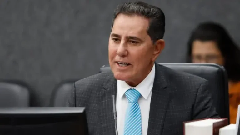 Desembargador José Rotondano assume presidência do TJ-BA para biênio 2026-2028