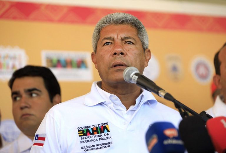 Jerônimo Rodrigues rebate ACM Neto e provoca: “sai da varanda, rapaz”