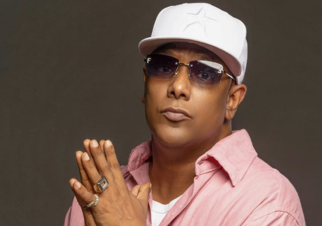 Cantor Márcio Victor recebe alta após cateterismo em Salvador