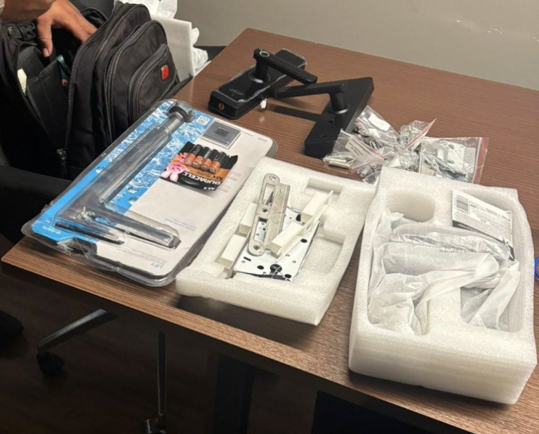 PM recupera materiais furtados e conduz funcionário em Campinas de Pirajá