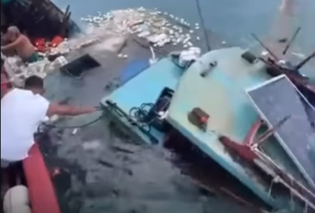 Embarcação fica a deriva e pescadores são resgatados em alto mar; veja vídeo