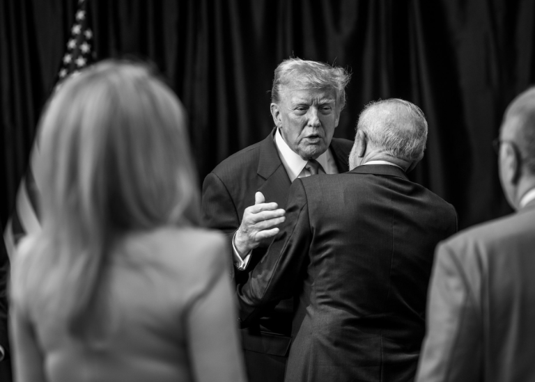 Trump volta a elogiar Lula e destaca “ótima conversa” por telefone