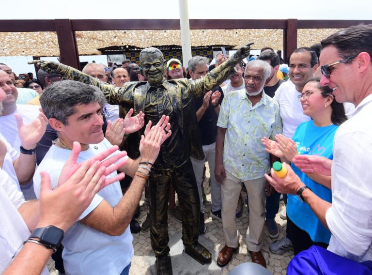 Nova orla de Pituaçu é inaugurada com 20 quadras esportivas, 25 quiosques e quatro parques infantis