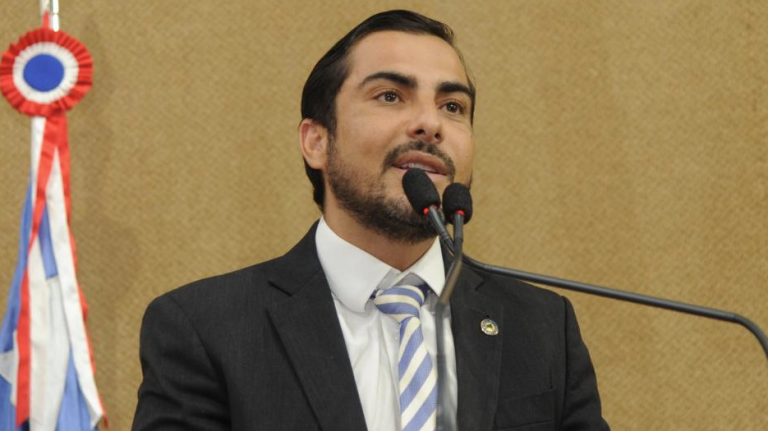 Ex-deputado Marcell Moraes é preso por agredir e ameaçar mulher em Salvador