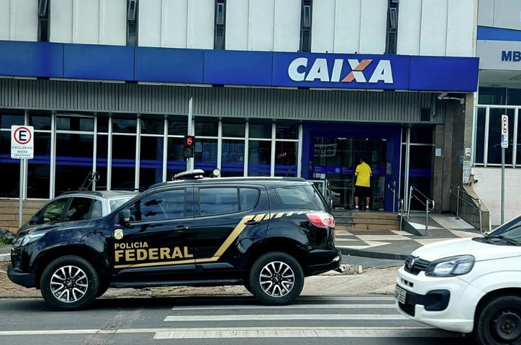 Polícia Federal deflagra Operação HYDRA contra fraudes bancárias na Bahia