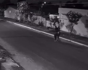 Jovem de 26 anos é estuprada e assaltada por homem armado com faca em Dias D’Ávila