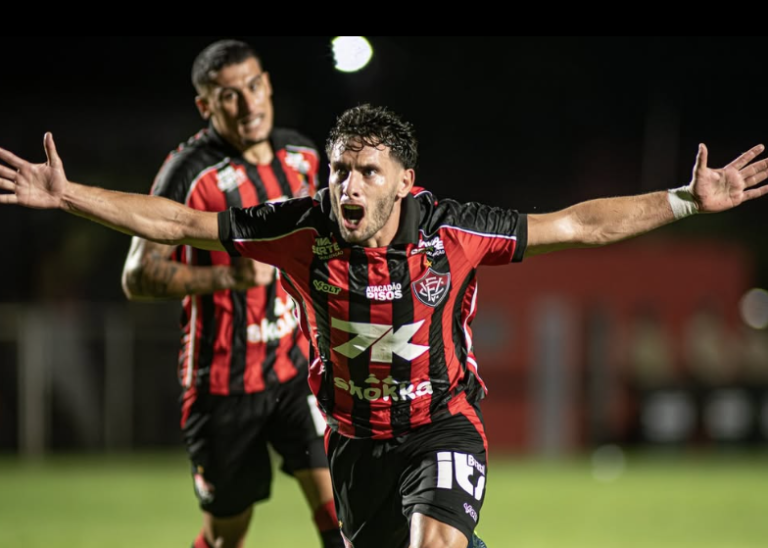 Vitória vence Bahia de Feira no Barradão e assume vice-liderança do Baianão