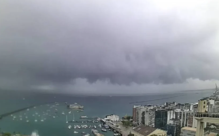 Salvador terá fim de semana chuvoso com possibilidade de trovoadas
