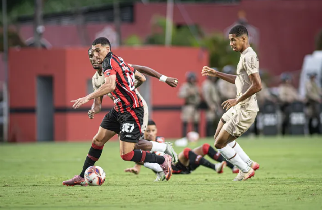 Vitória vence o Jacuipense nos pênaltis e vai à final do Baianão 2026