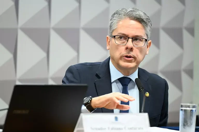 Relator mira STF e PGR e pede impeachment de Moraes, Toffoli, Gilmar e Gonet por caso Master