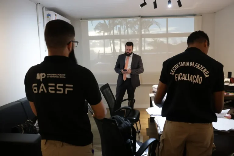Operação mira fraude milionária no setor de combustíveis e prende servidor na Bahia