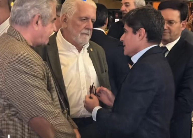 Wagner, ACM Neto, Roma e Coronel se encontram em jantar e chamam atenção nos bastidores políticos