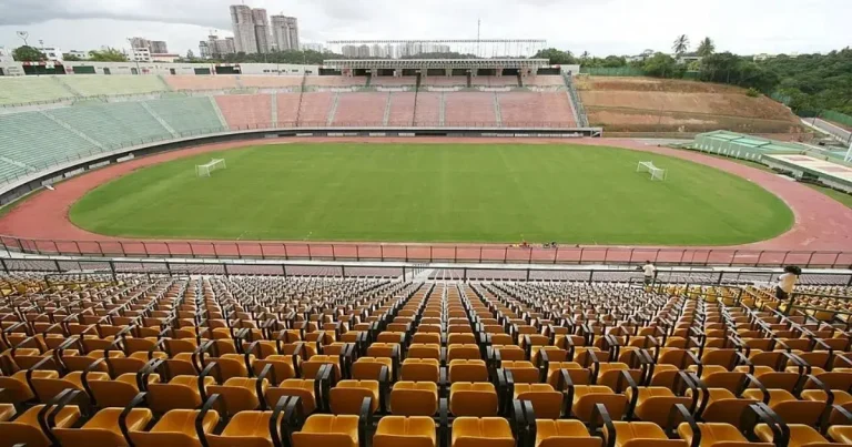 Sudesb vai instalar gramado sintético em área lateral do Estádio de Pituaçu por R$ 351,4 mil