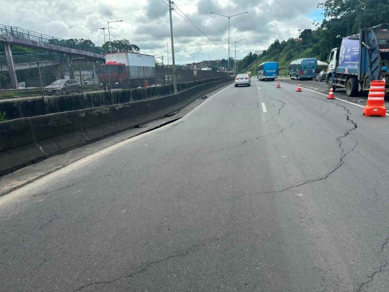 DNIT prevê liberação da BR-324 até o meio-dia após reparo emergencial