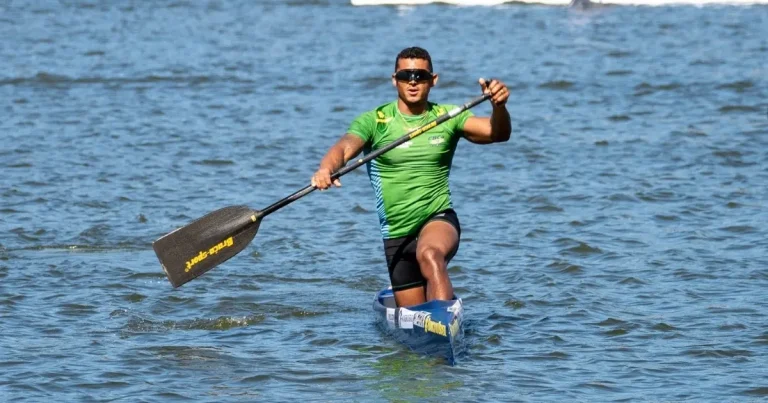Isaquias Queiroz vence semifinal e avança à final do C1 500m no Mundial