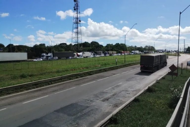 Dnit contrata empresa por R$ 81,5 milhões para operar tráfego nas BRs-116 e 324 na Bahia