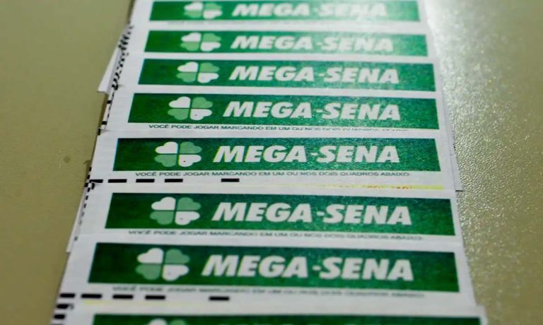 Mega-Sena acumula e próximo sorteio pode pagar R$ 165 milhões