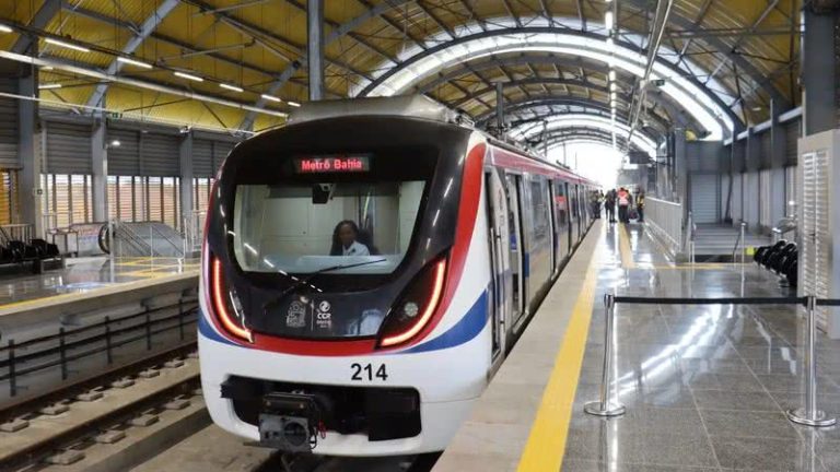 Governo da Bahia revoga licitação de R$ 490 milhões para novos trens do metrô de Salvador