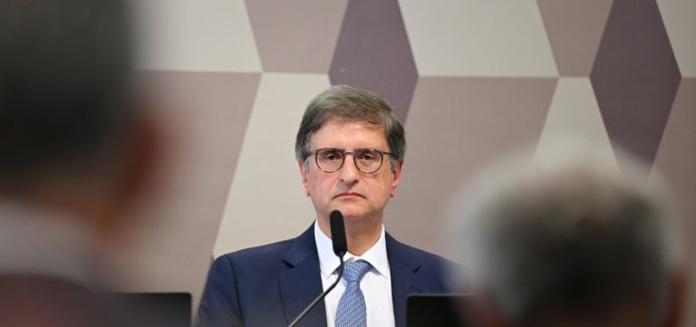 PGR pede anulação de relatório da PF que cita conversas entre Vorcaro e Moraes
