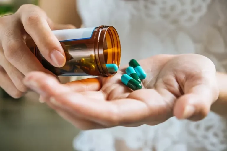 Anvisa recolhe lotes de medicamento usado em casos graves