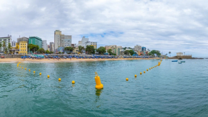 Turista alemão morre afogado após banho de mar no Porto da Barra, em Salvador