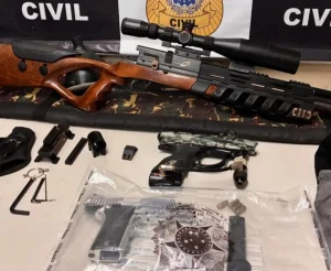 Homem é preso com pistola durante investigação de homicídios em Santo Amaro