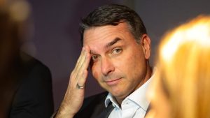 Governo Lula teme que apoio de Trump fortaleça discurso de perseguição política de Flávio Bolsonaro