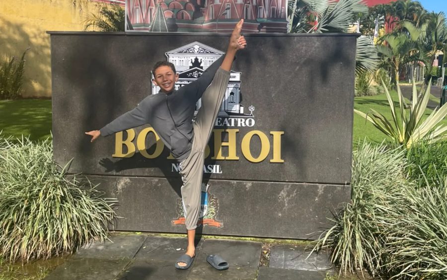 Aos 11 anos, menino baiano conquista vaga no Bolshoi após pesquisar seleção sozinho