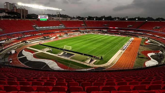 São Paulo x Vitória: veja prováveis escalações, horário e onde assistir