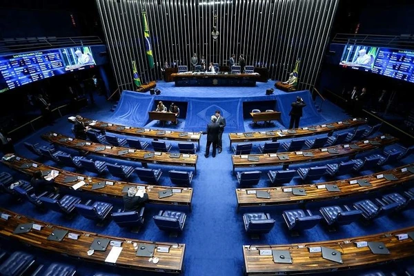 Senado vota proposta que prevê o fim da escala 6×1 nesta quarta-feira (14)